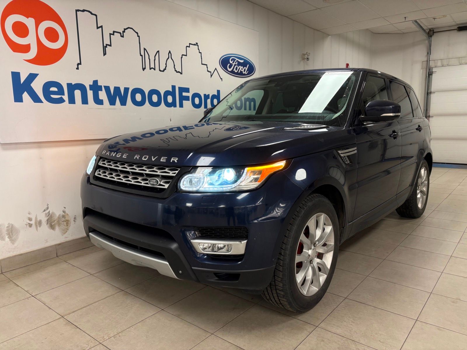  2015 Land Rover Range Rover Sport SUV / Crossover Four-Wheel Drive 8-Speed Automatic