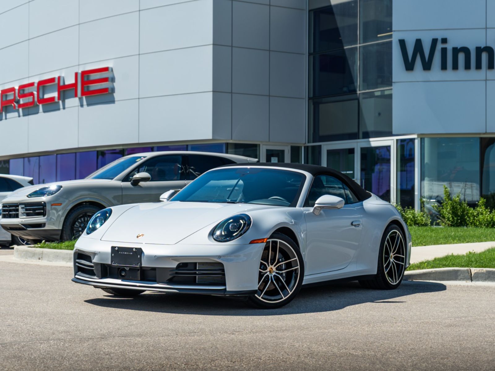 2025 Porsche 911 Carrera Cabriolet RWD