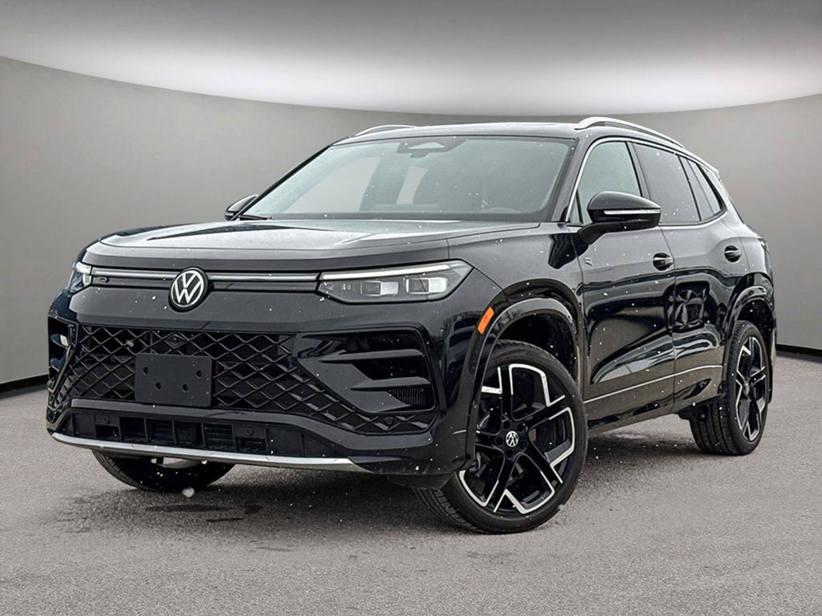  2026 Volkswagen Tiguan Highline Turbo R-Line 4Motion SUV / Crossover  8-Speed Automatic