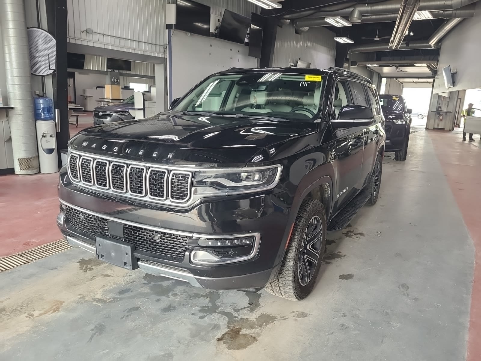  2022 Jeep Wagoneer SUV / Crossover Four-Wheel Drive 8-Speed Automatic