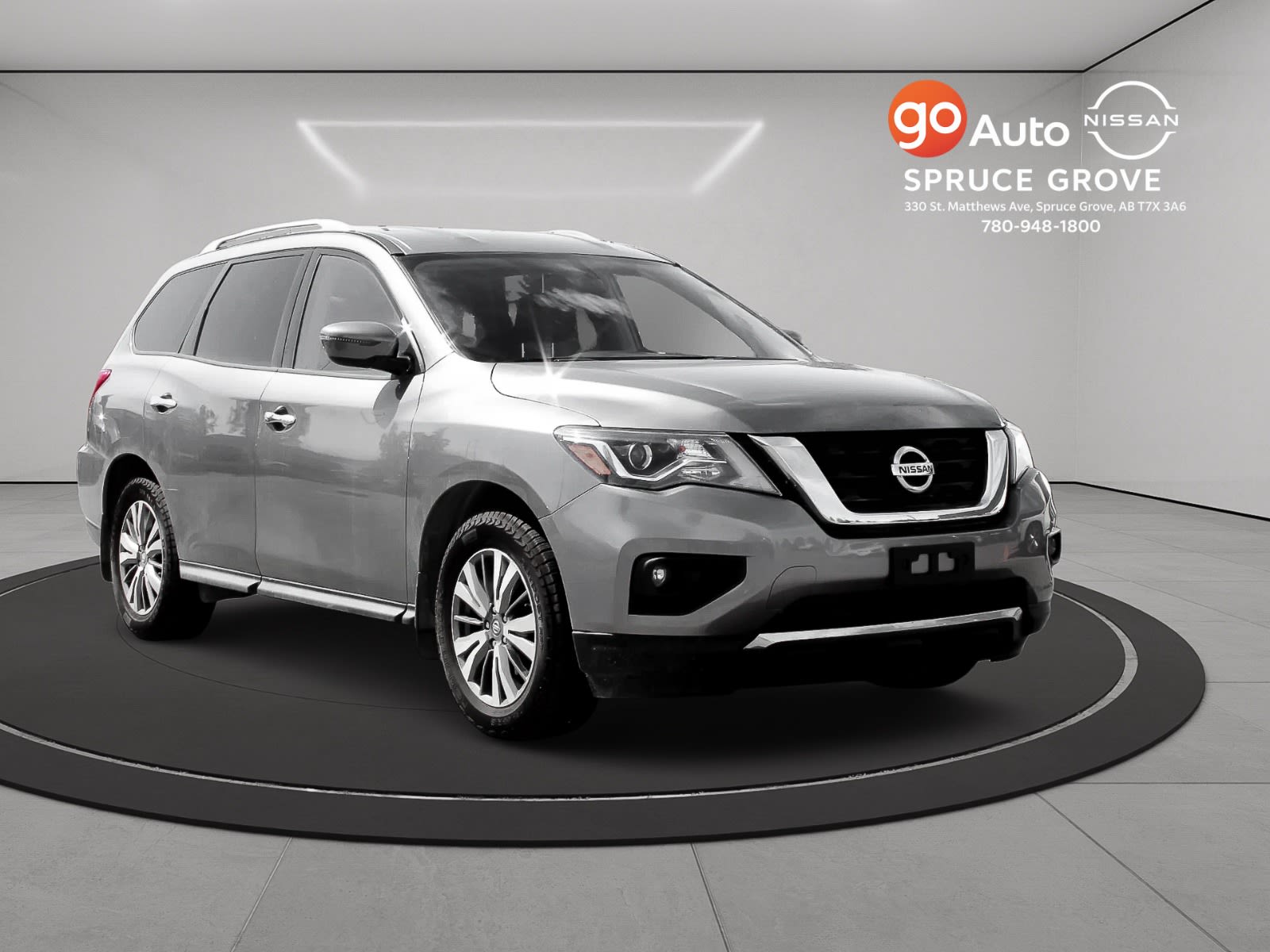  2018 Nissan Pathfinder SV 4WD   