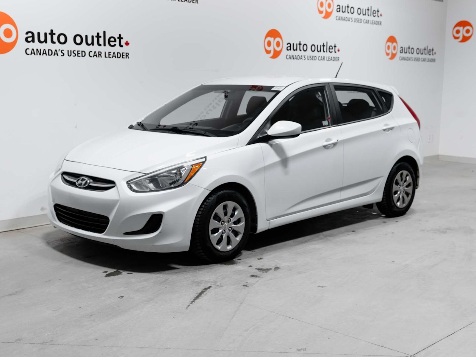 2016 Hyundai Accent GL 4-Door Hatchback FWD