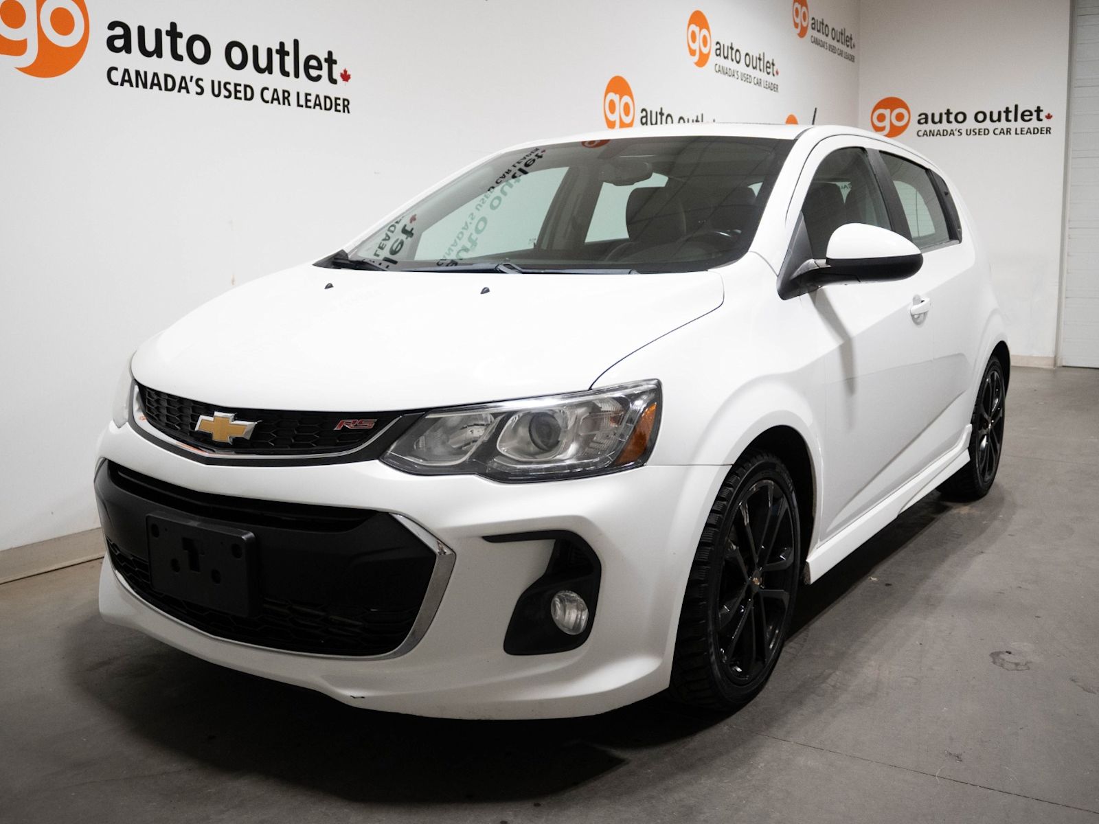 2017 Chevrolet Sonic Hatchback Front-Wheel Drive 6-Speed Automatic