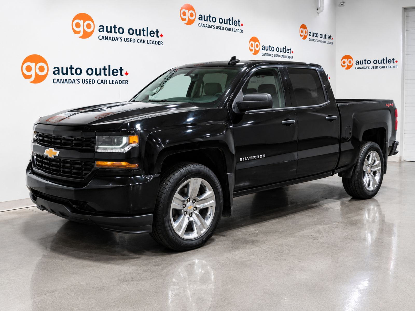  2018 Chevrolet Silverado 1500 Pickup Truck Four-Wheel Drive 6-Speed Automatic