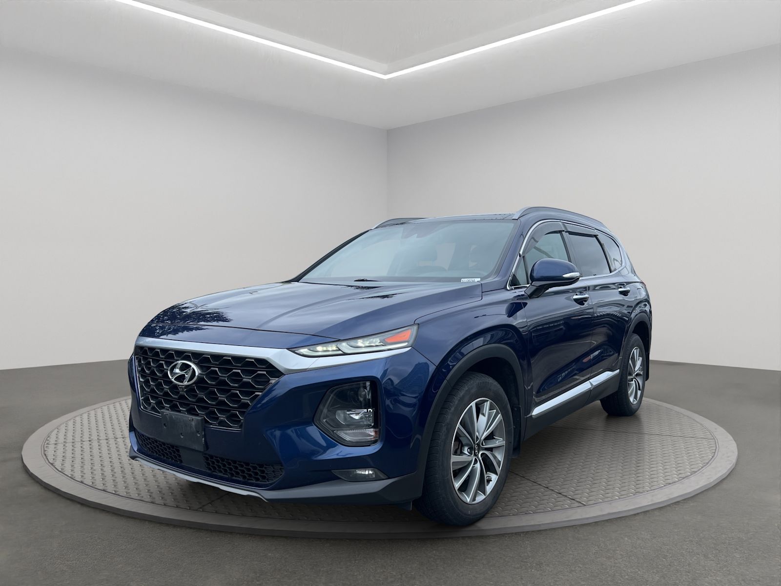 Hyundai Santa Fe 2.0T Luxury AWD with Dark Chrome Accent