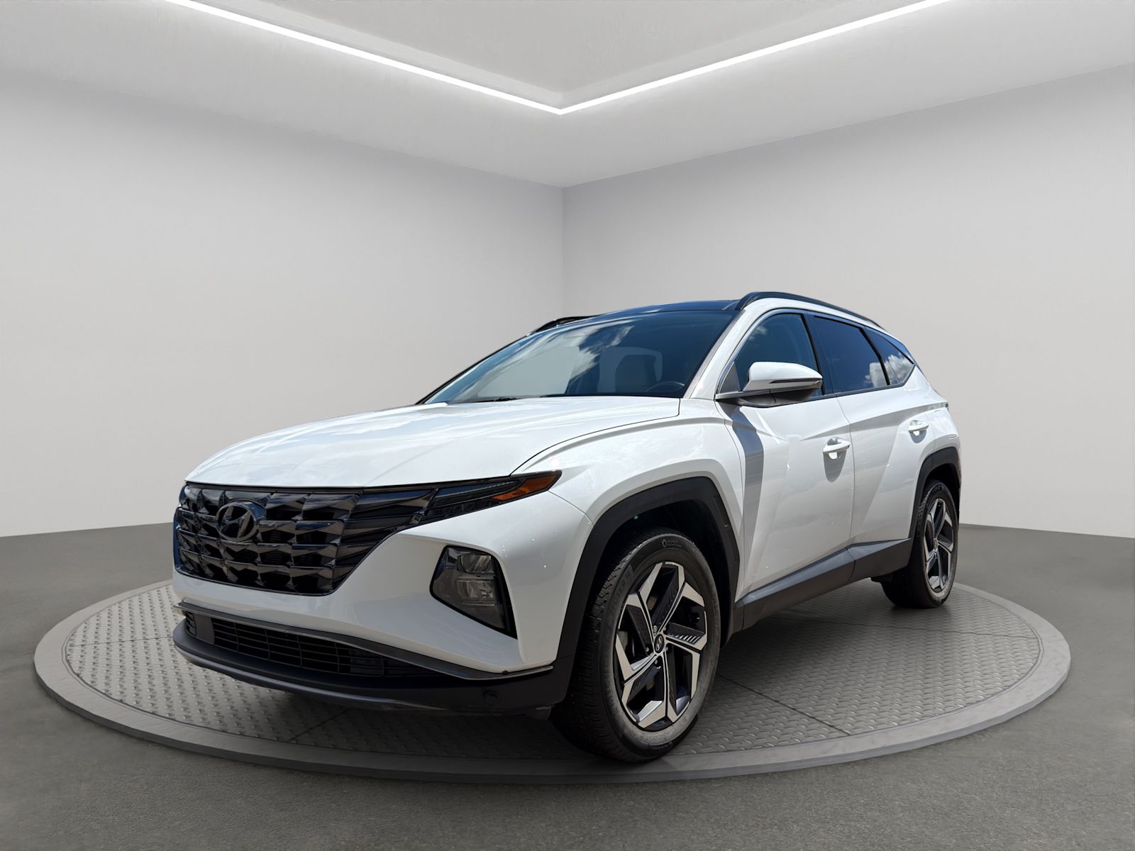 Hyundai Tucson Hybrid Luxury AWD 2024 VUS   6 vitesses Automatique
