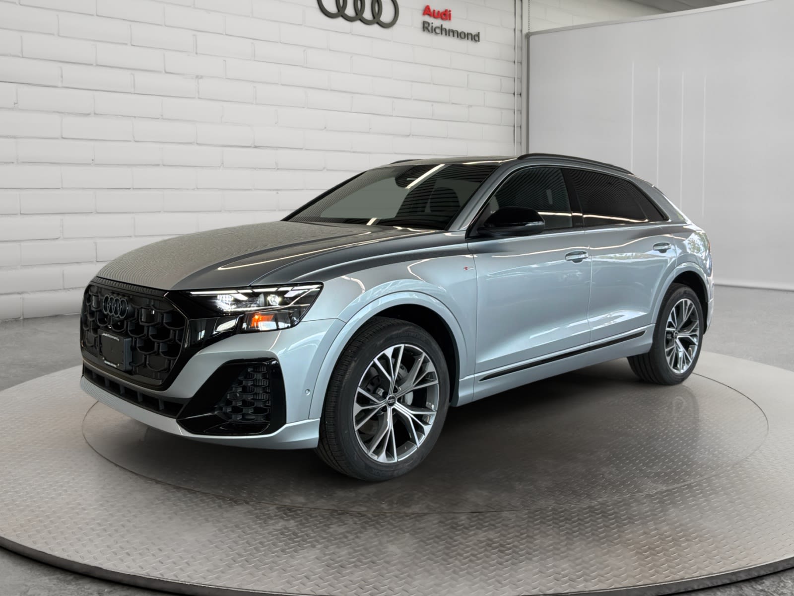 2026 Audi Q8 SUV / Crossover 8-Speed Automatic