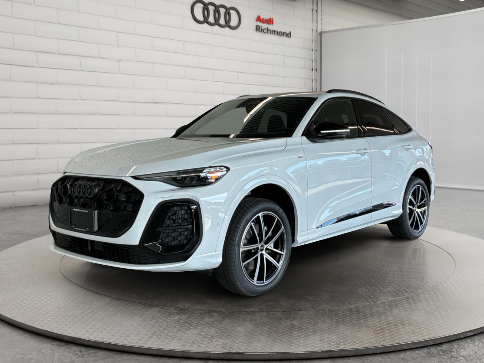  2026 Audi Q5 Sportback quattro Prestige TFSI   