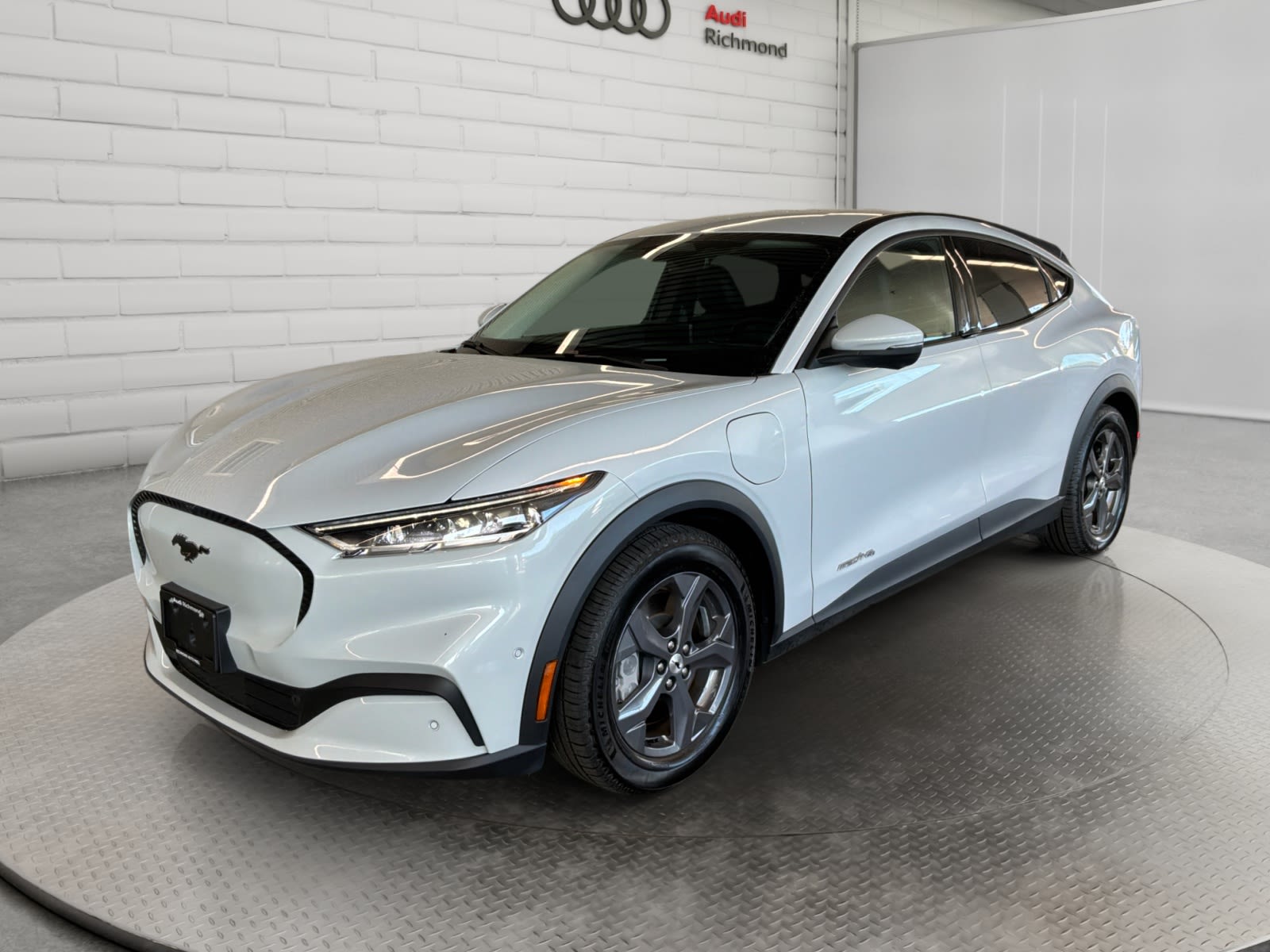 2022 Ford Mustang Mach-E SUV / Crossover All-Wheel Drive 1-Speed Automatic
