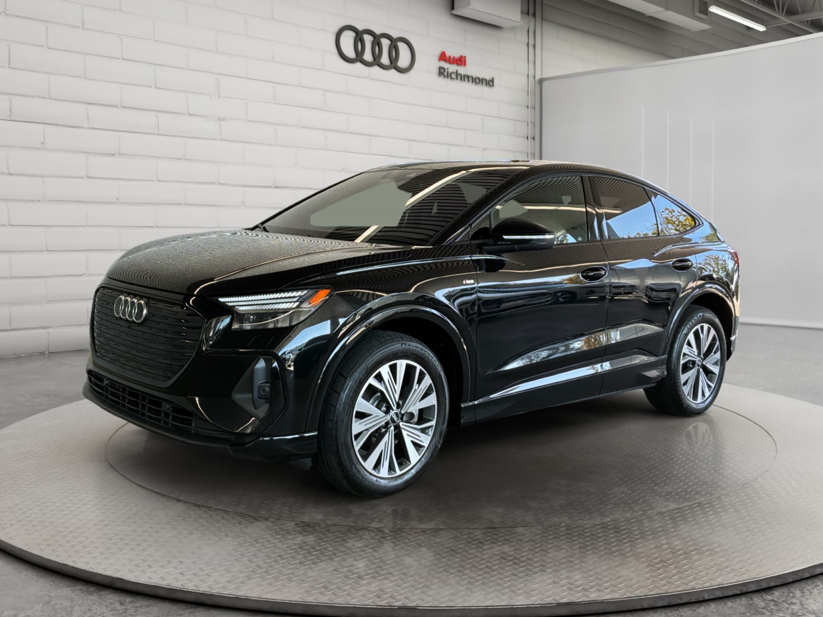  2022 Audi Q4 e-tron Sportback Sedan  1-Speed Automatic