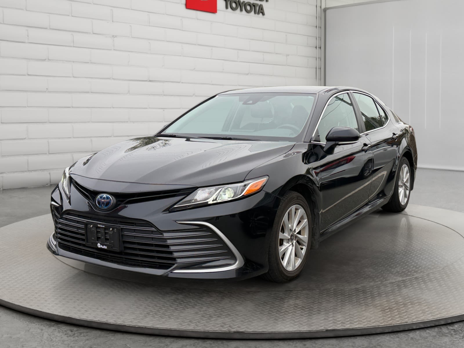 2022 Toyota Camry Hybrid