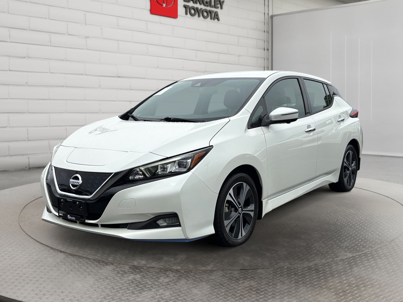 2021 Nissan LEAF SL Plus FWD