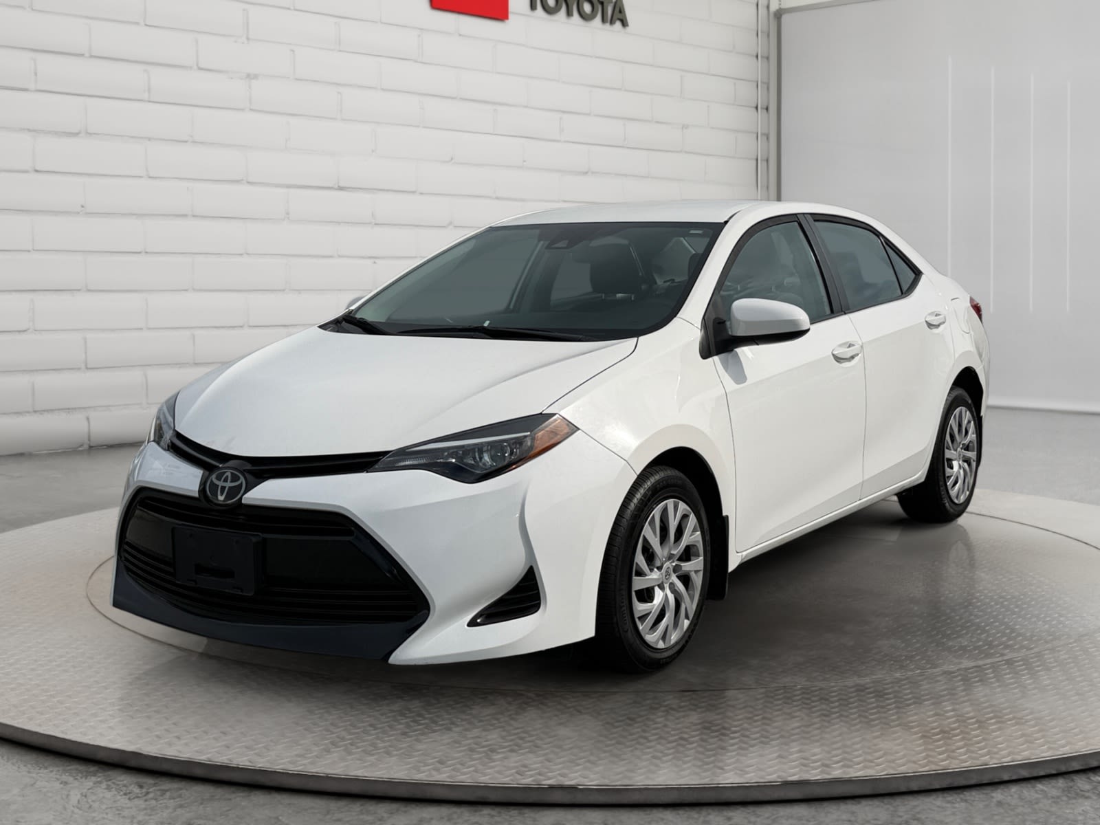  2019 Toyota Corolla Sedan Front-Wheel Drive Continuously Variable Transmission