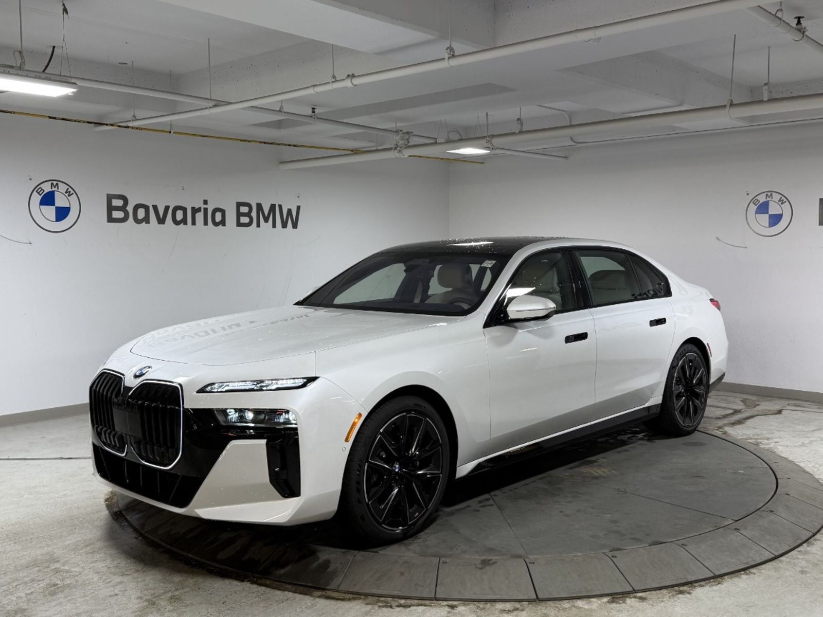  2025 BMW 7 Series Sedan All-Wheel Drive 8-Speed Automatic