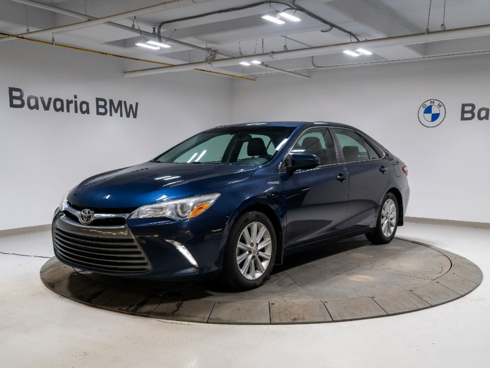 2015 Toyota Camry Hybrid Sedan Front-Wheel Drive Continuously Variable Transmission