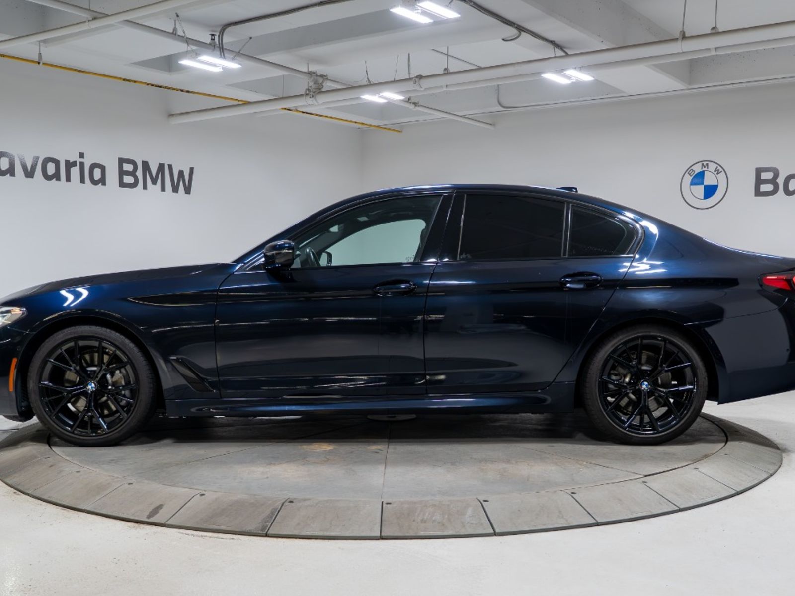 Black 2021 BMW 5 Series Sedan All-Wheel Drive Automatic