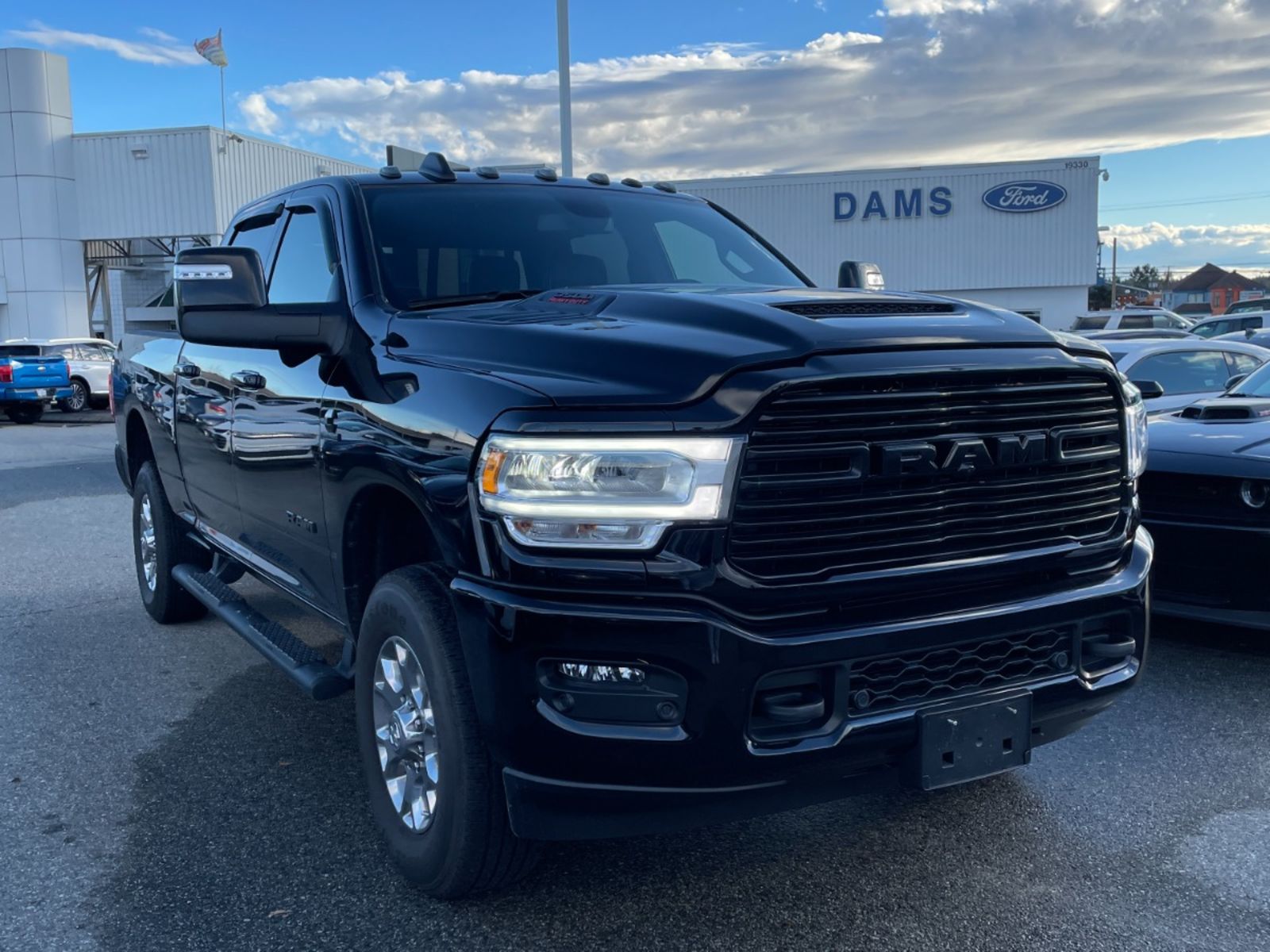 2023 RAM 3500 Laramie Crew Cab 4WD