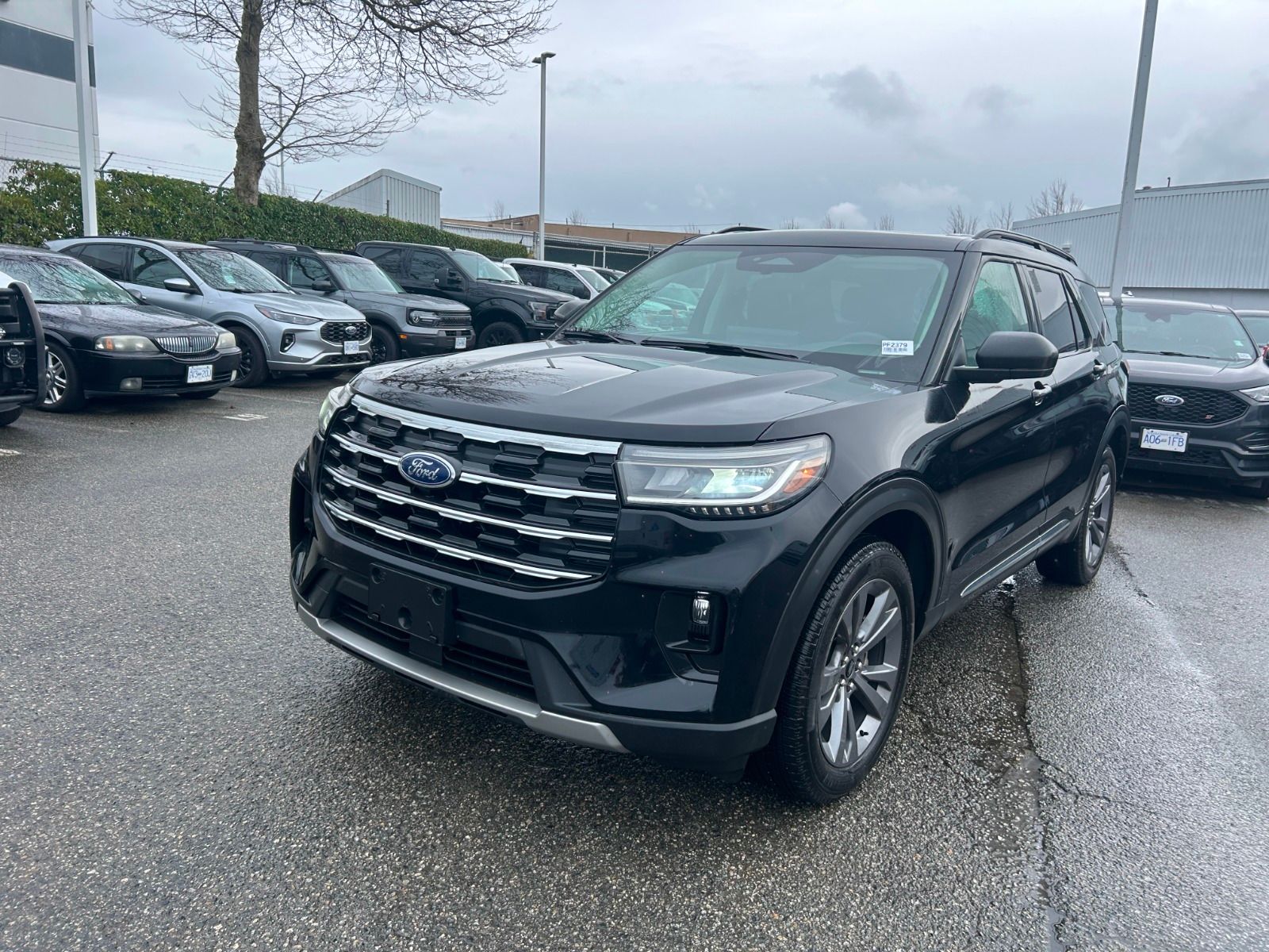 2025 Ford Explorer Active AWD