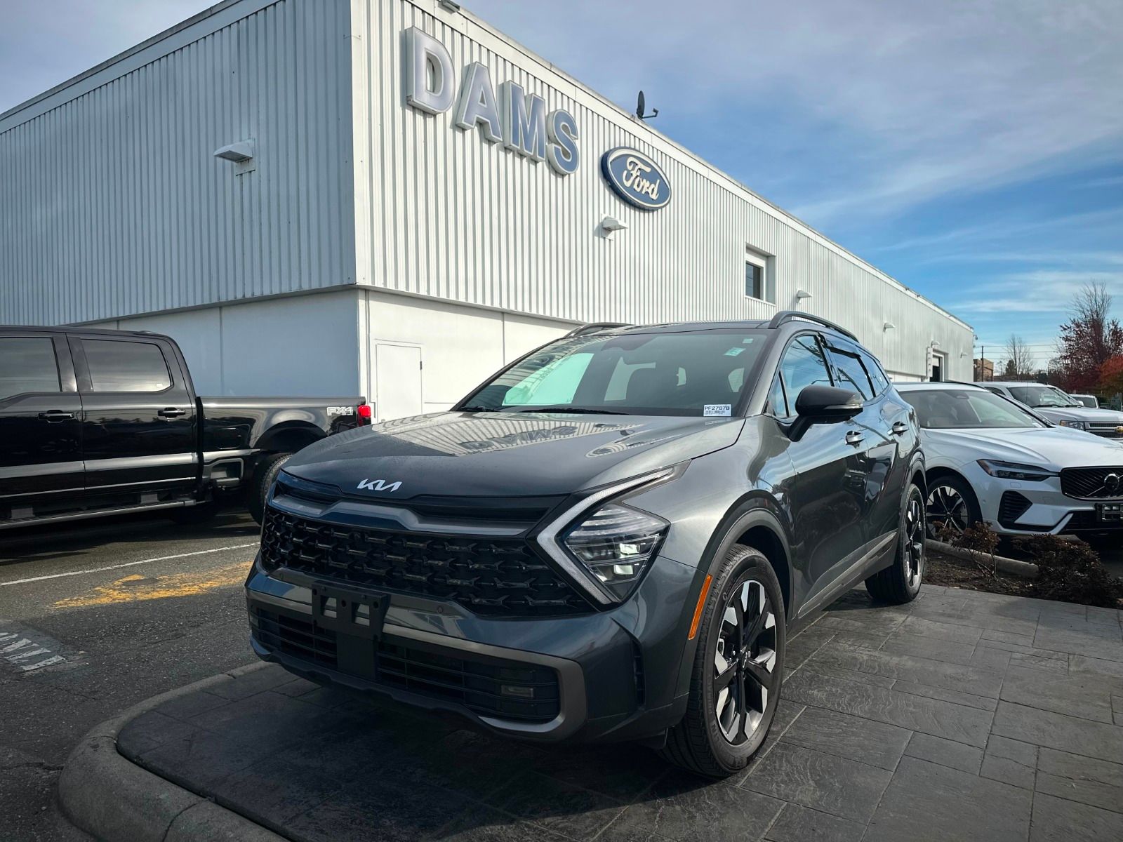 2023 Kia Sportage X-Line Limited AWD with Green Interior