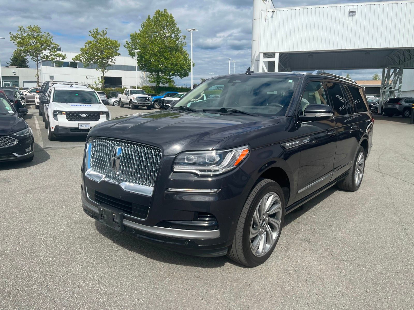 2022 Lincoln Navigator L Reserve 4WD SUV / Crossover Four-Wheel Drive Automatic