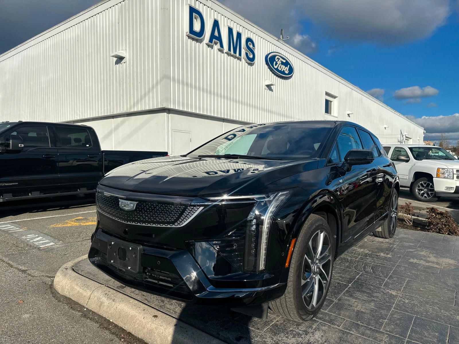  2025 Cadillac OPTIQ SUV / Crossover All-Wheel Drive 1-Speed Automatic
