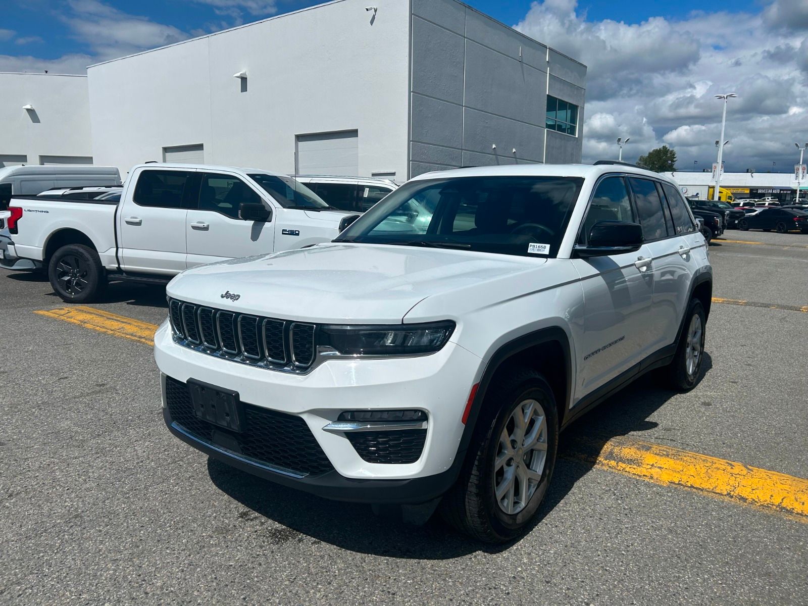 2023 Jeep Grand Cherokee Limited 4WD