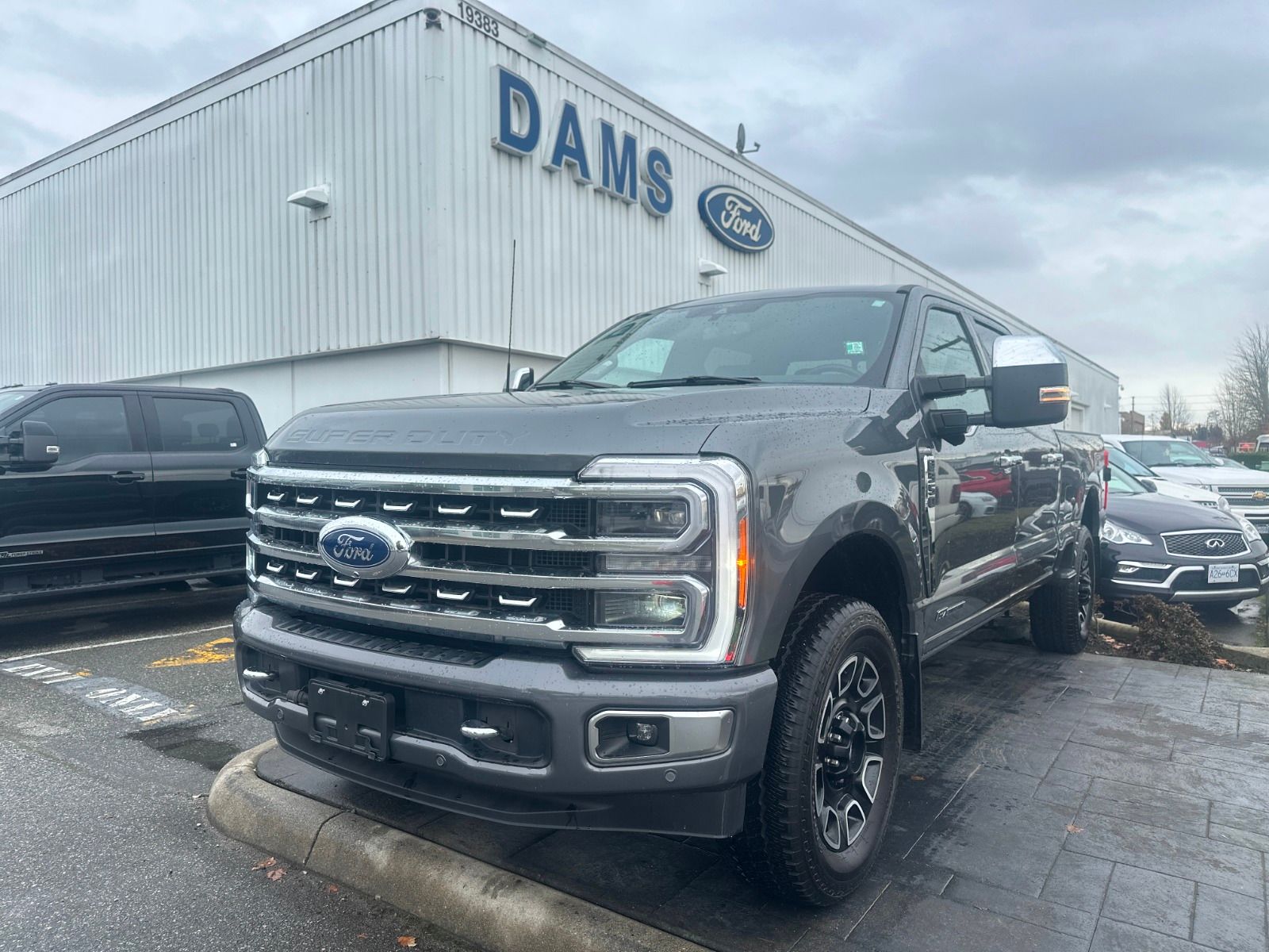 2023 Ford F-350 Super Duty Platinum Crew Cab 4WD