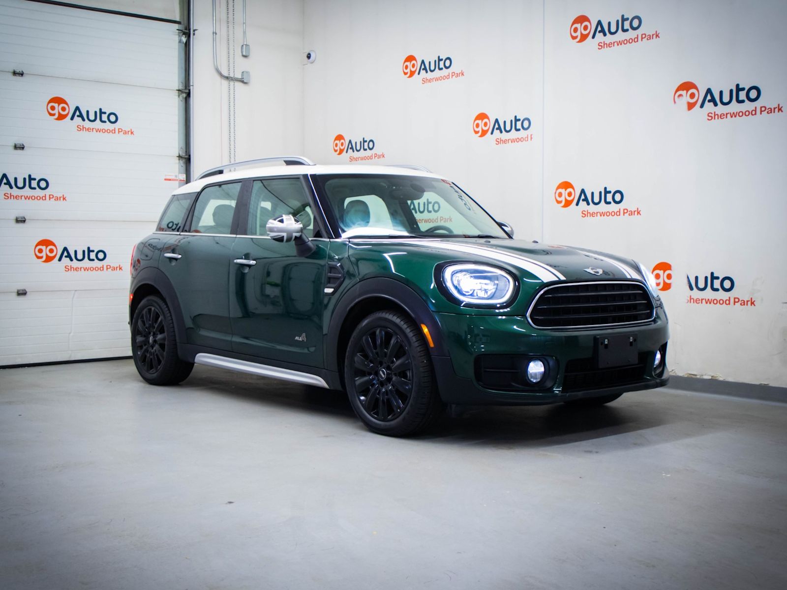  2017 MINI Countryman Cooper ALL4 AWD SUV / Crossover All-Wheel Drive 6-Speed Manual