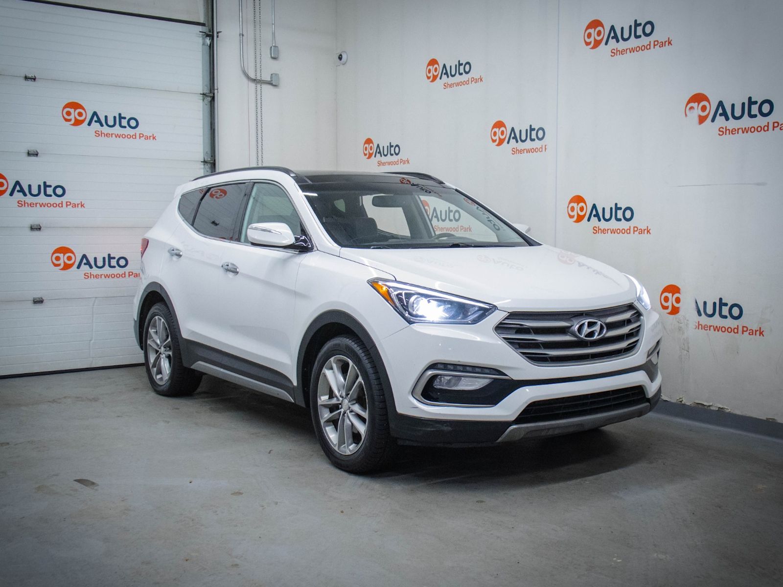  2017 Hyundai Santa Fe Sport SUV / Crossover  6-Speed Automatic