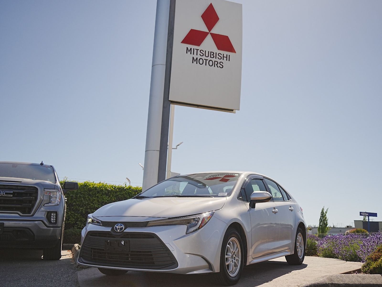 2025 Toyota Corolla Hybrid Sedan Front-Wheel Drive Continuously Variable Transmission