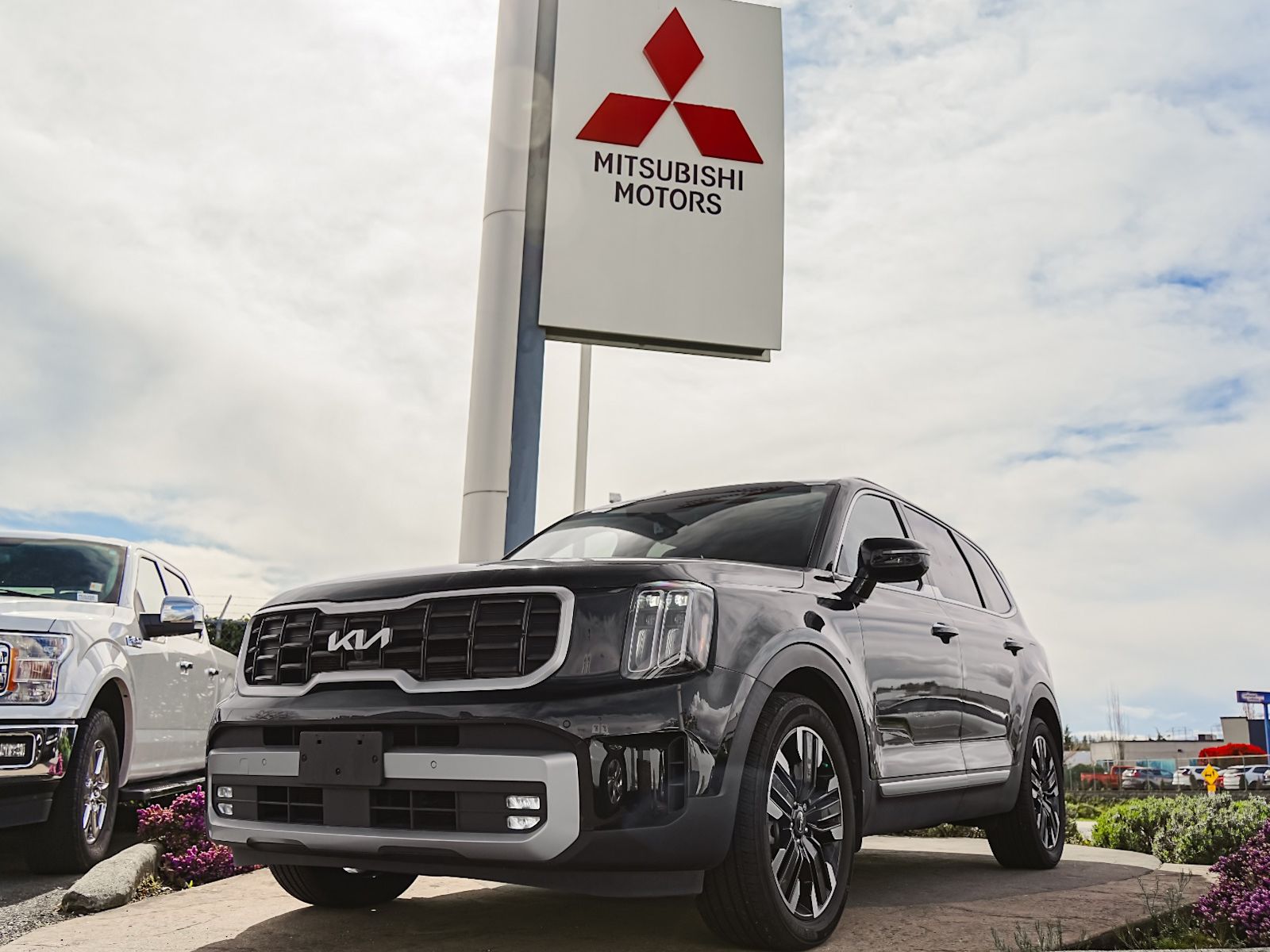  2023 Kia Telluride SUV / Crossover  8-Speed Automatic