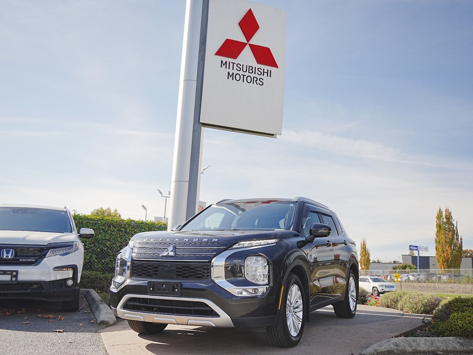 2024 Mitsubishi Outlander Hybrid Plug-in SUV / Crossover 1-Speed Automatic