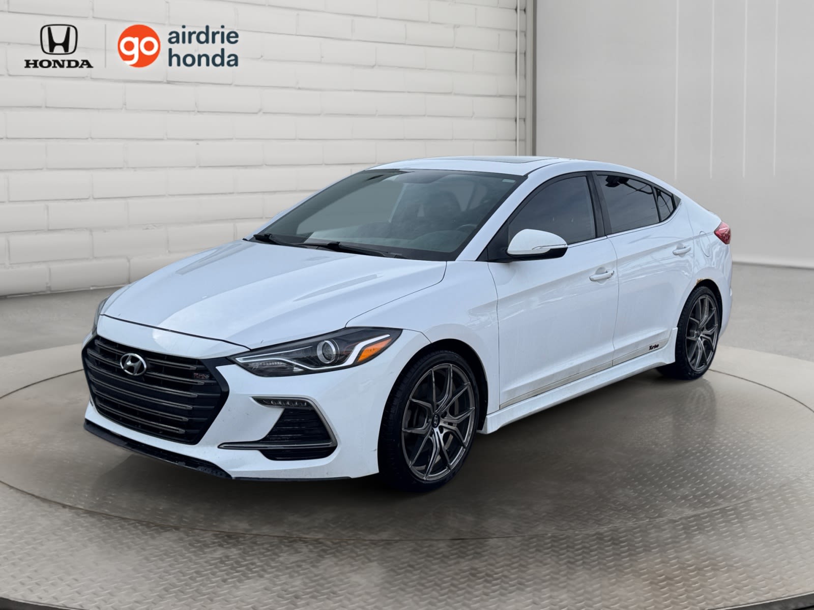  2017 Hyundai Elantra Sedan Front-Wheel Drive 6-Speed Manual