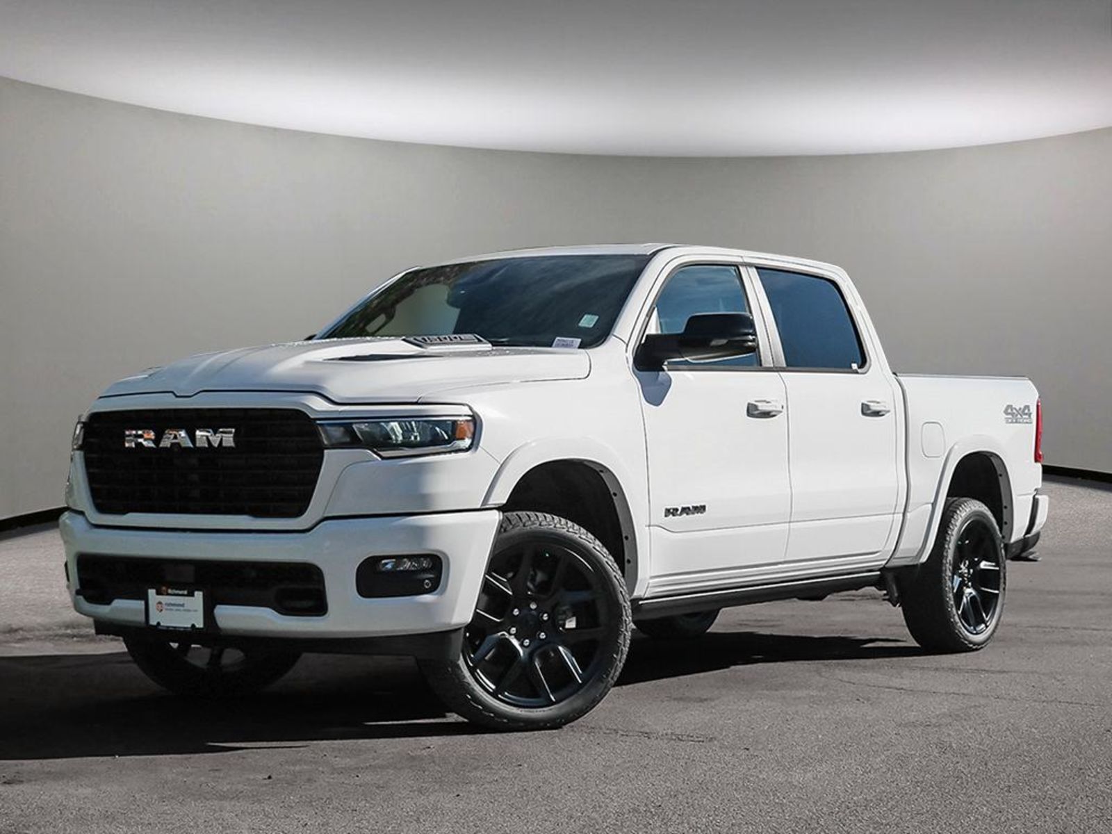 2025 RAM 1500 Laramie Crew Cab 4WD