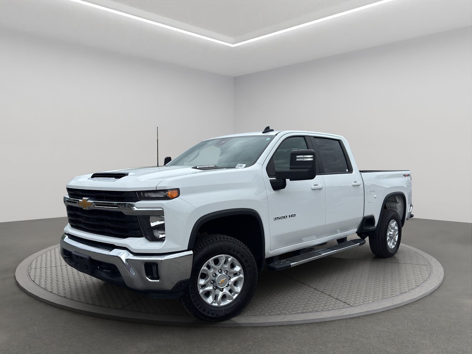 Chevrolet Silverado 3500HD LT Crew Cab 4WD 2025