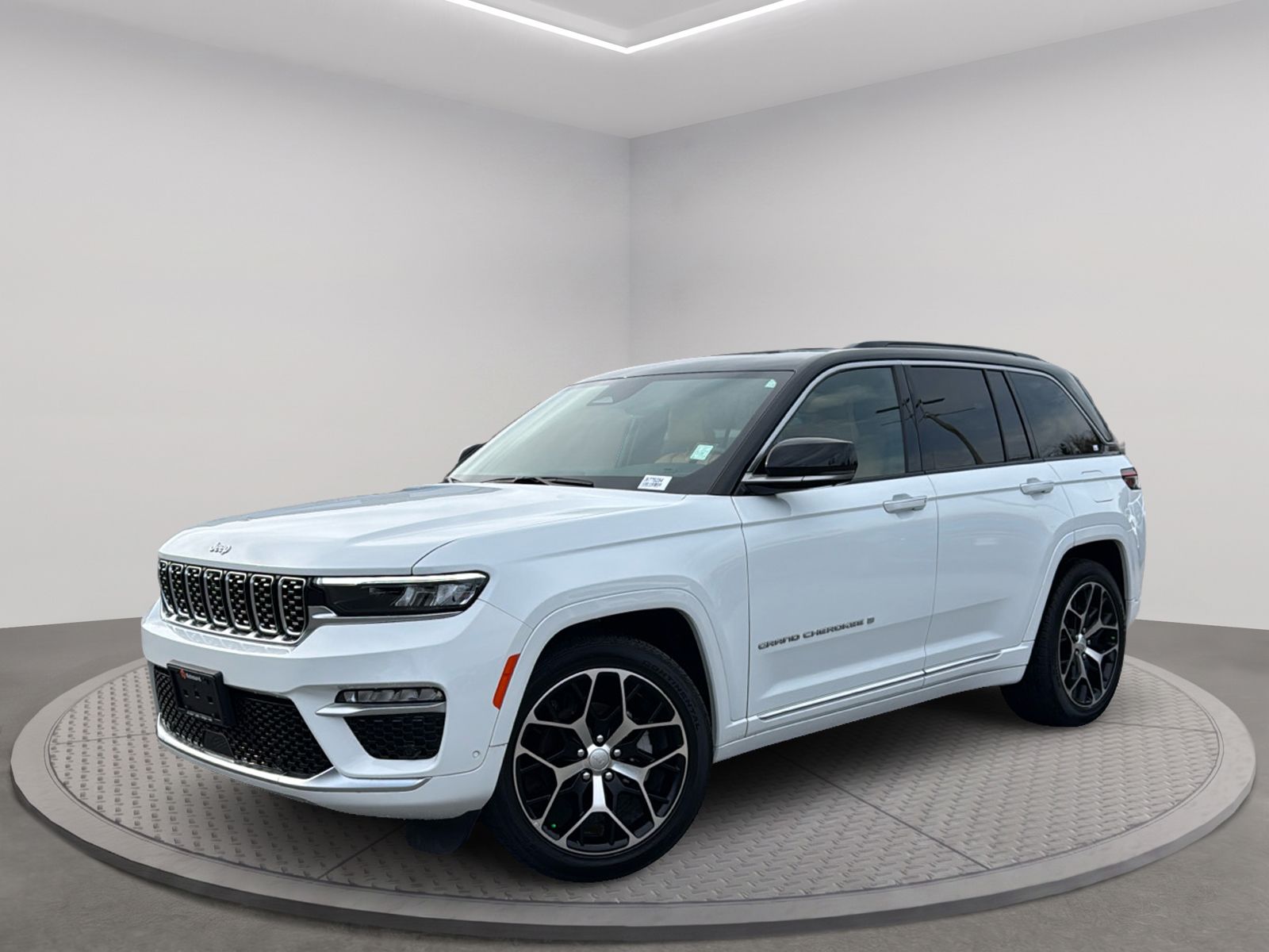  2025 Jeep Grand Cherokee SUV / Crossover Four-Wheel Drive 8-Speed Automatic