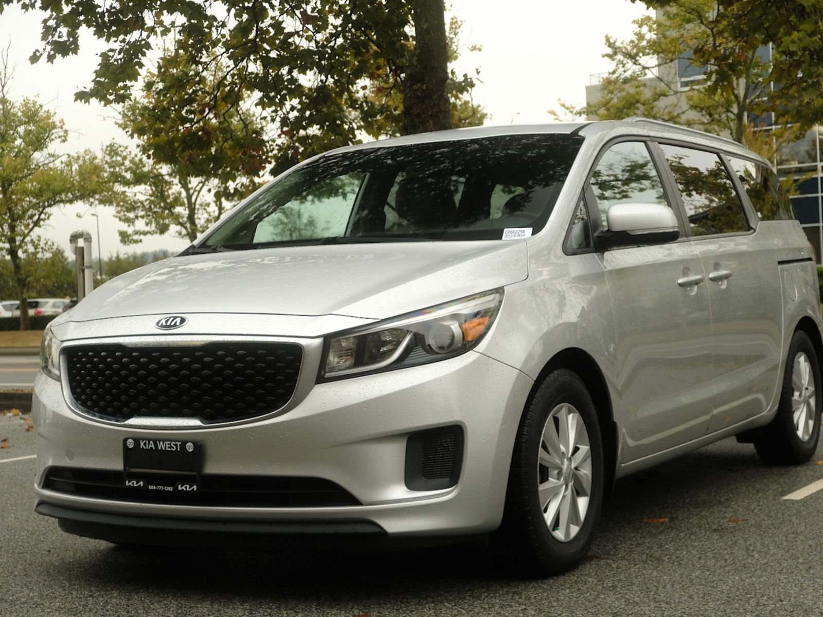  2017 Kia Sedona Minivan Front-Wheel Drive 6-Speed Automatic