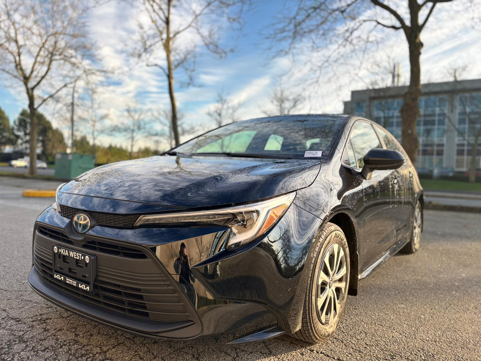 2025 Toyota Corolla Hybrid LE AWD