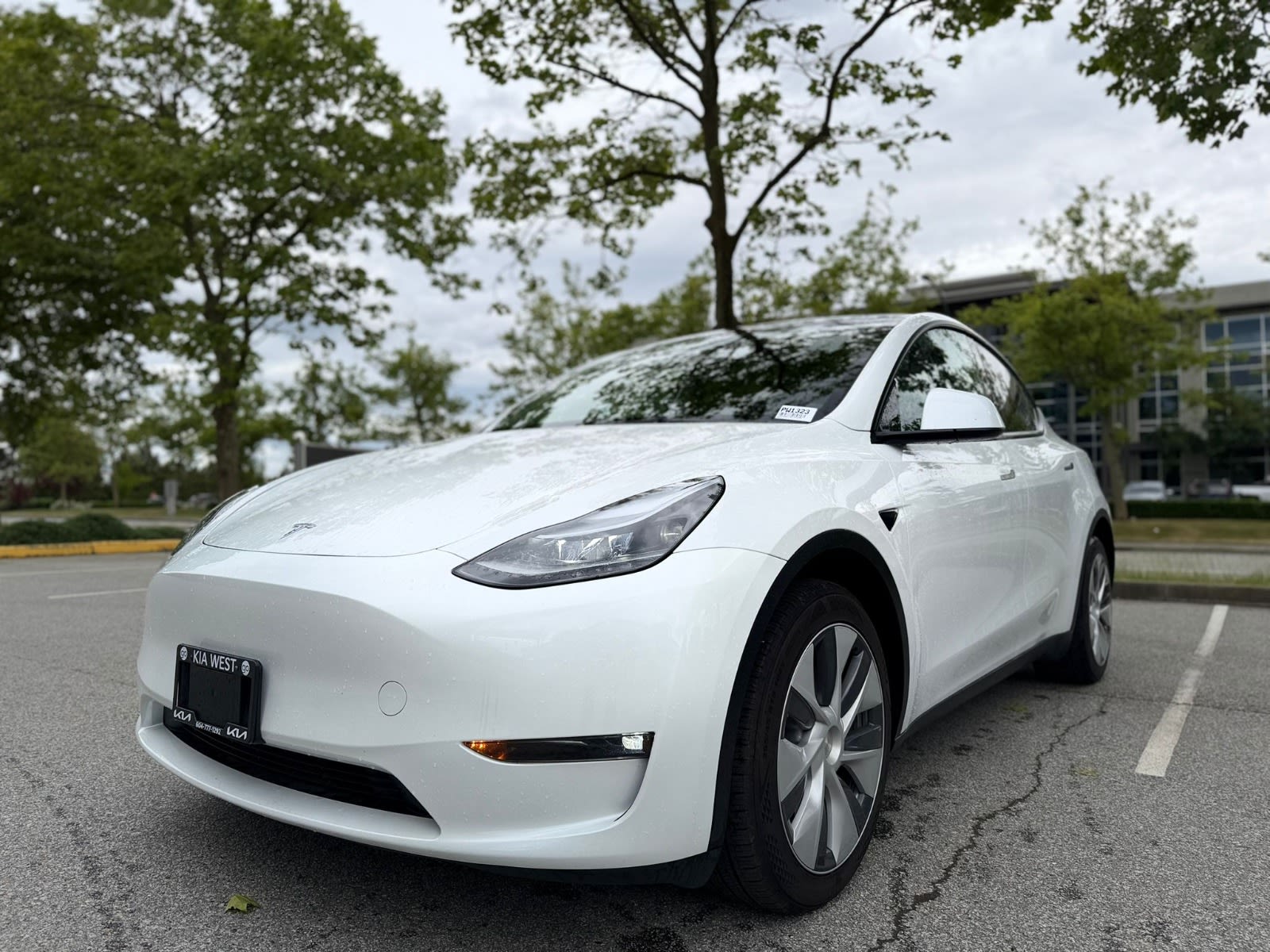 2024 Tesla Model Y Long Range AWD SUV / Crossover All-Wheel Drive 1-Speed Automatic