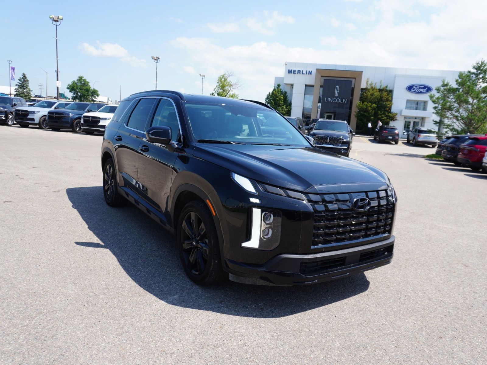  2024 Hyundai Palisade Urban AWD with 7 Passenger Seating   