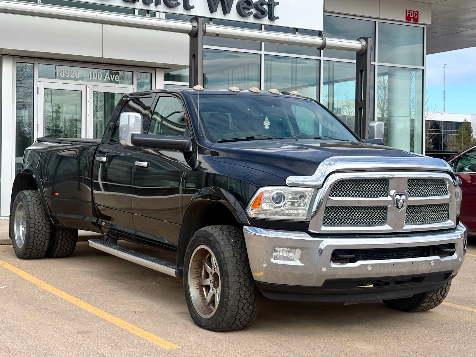 RAM 3500 Laramie Longhorn Crew Cab LB DRW 4WD 2016