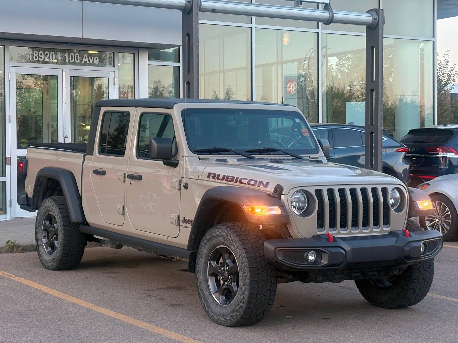2022 Jeep Gladiator Pickup Truck Four-Wheel Drive 8-Speed Automatic