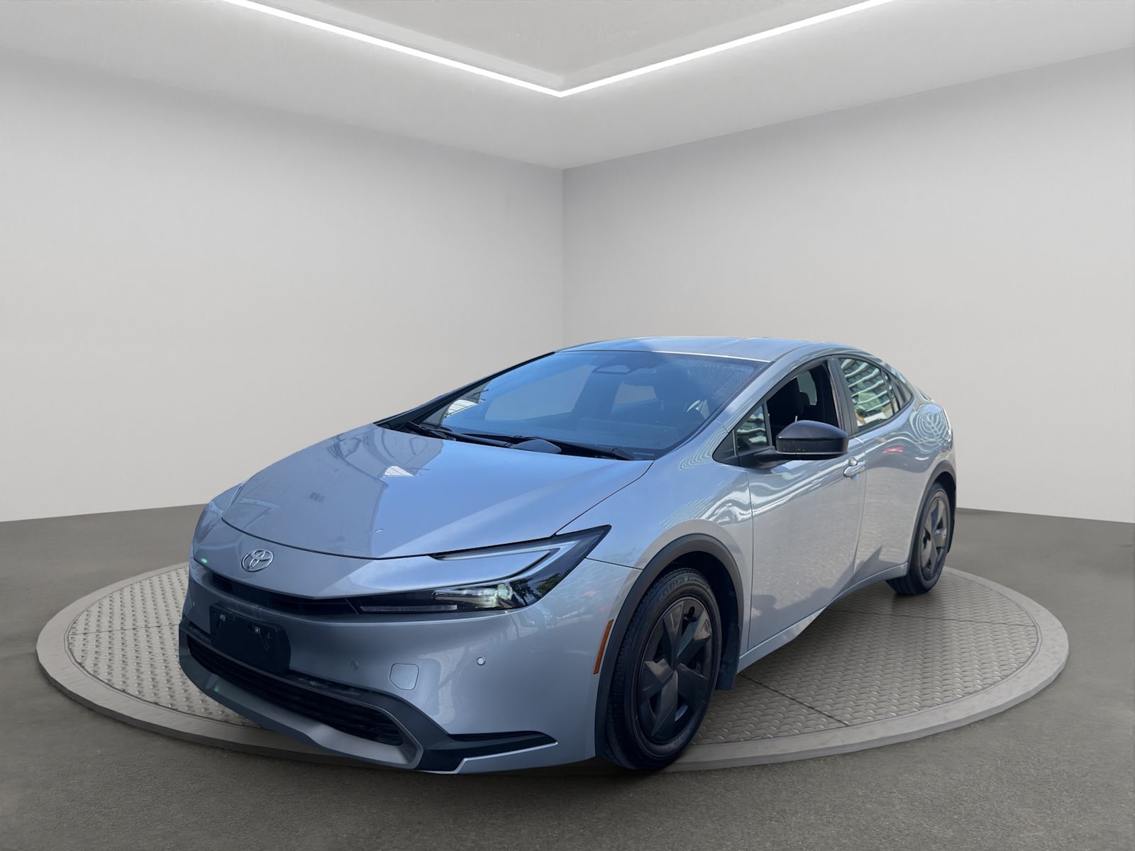  2026 Toyota Prius Plug-In Hybrid SE FWD Hatchback Front-Wheel Drive Continuously Variable Transmission