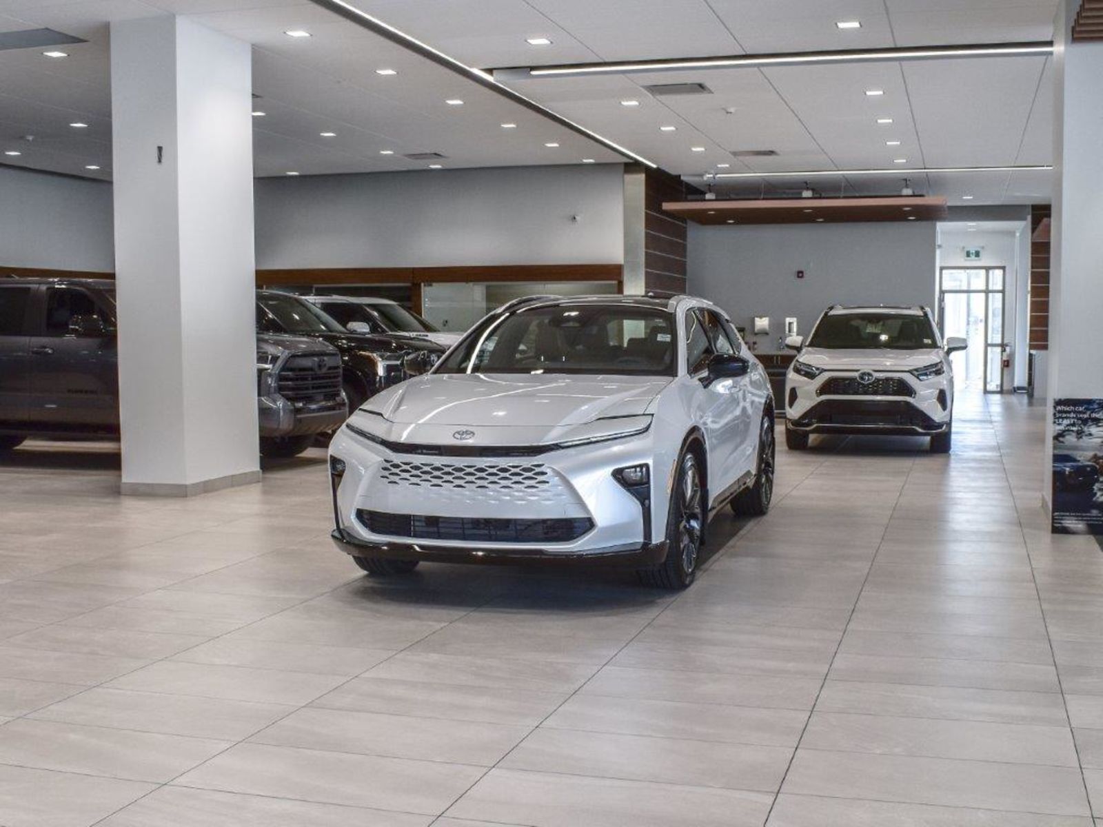 Toyota Crown Signia Limited AWD 2026