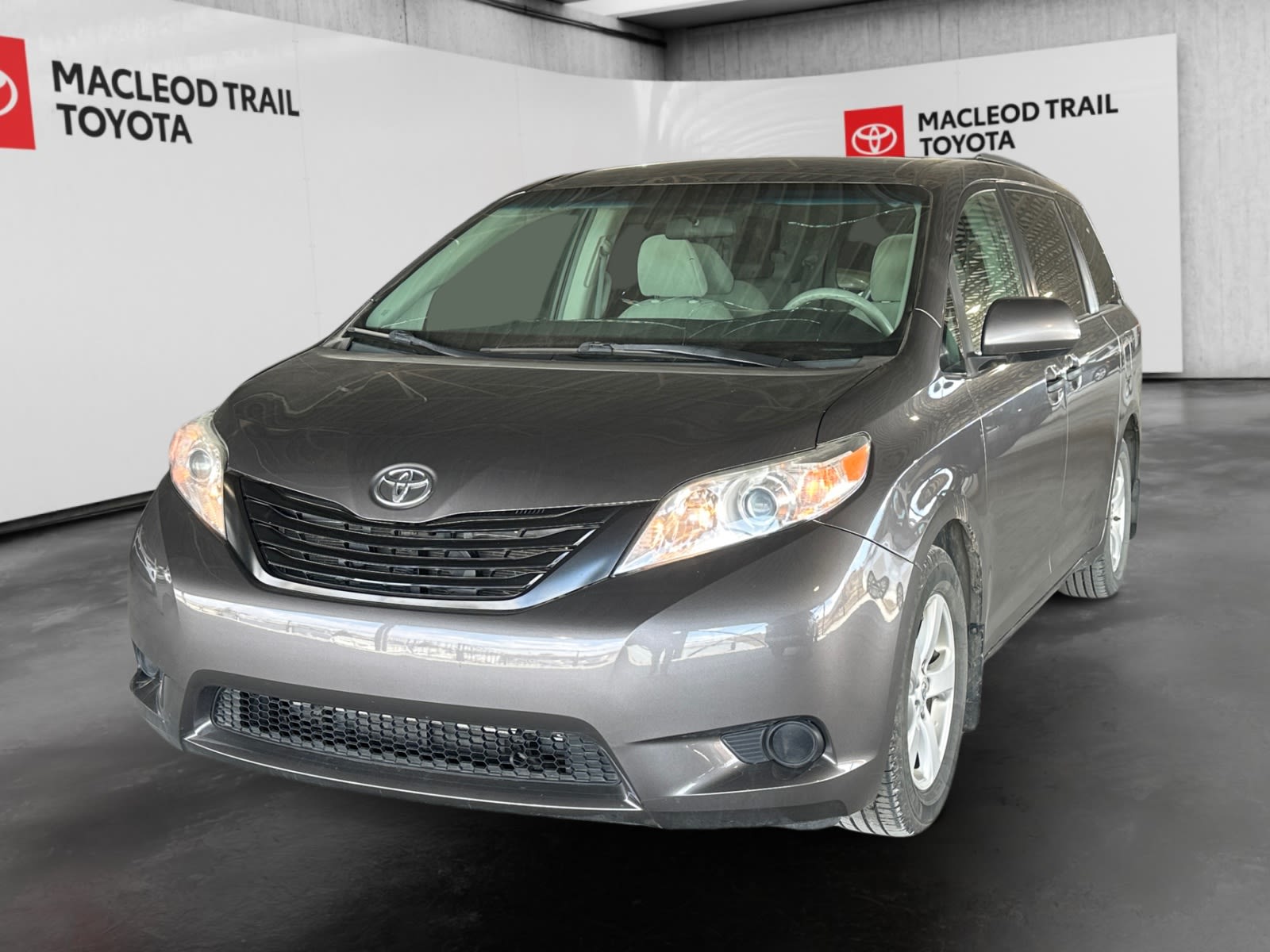2011 Toyota Sienna 7-Passenger V6 FWD