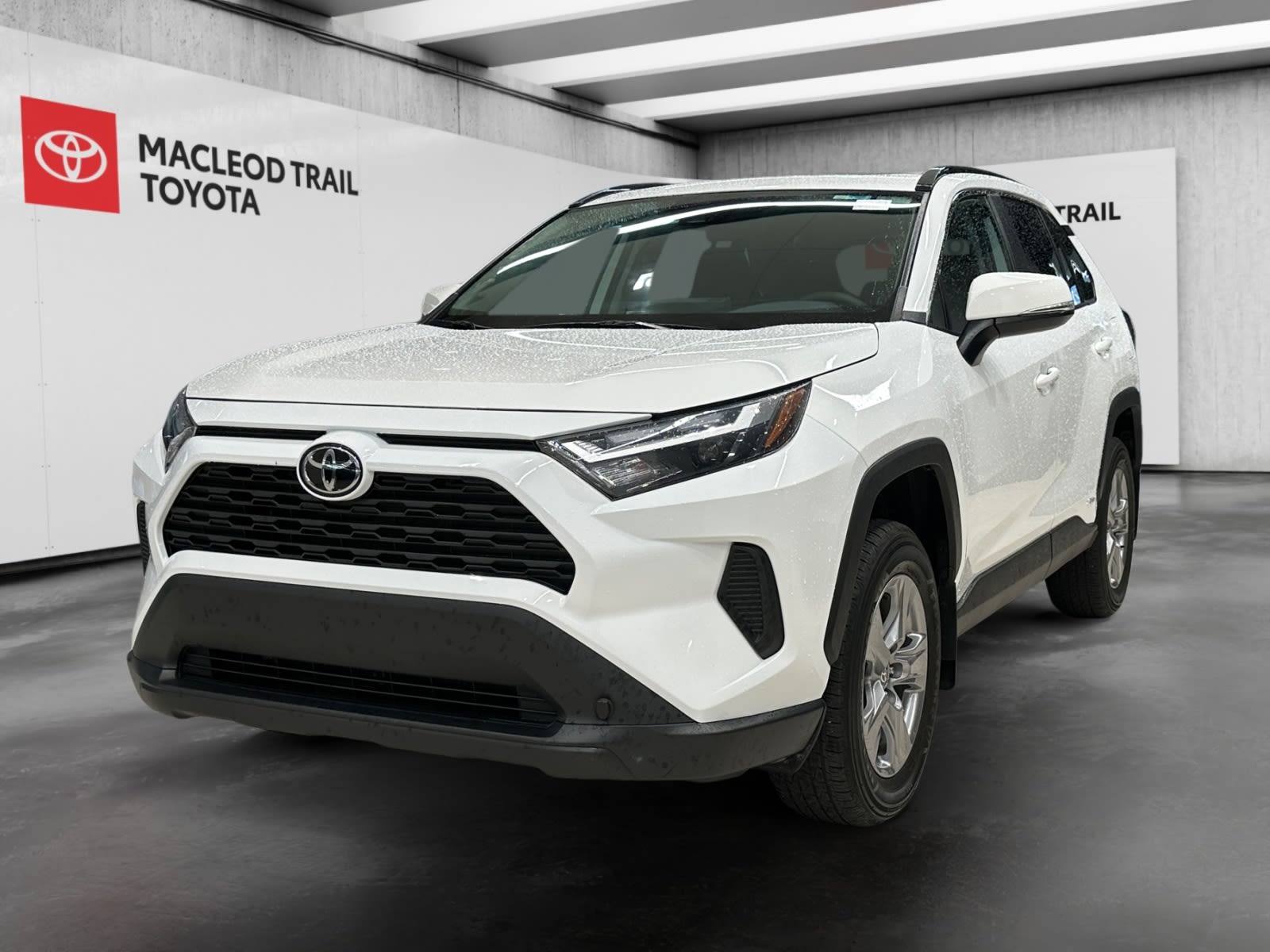  2025 Toyota RAV4 Hybrid XLE AWD   