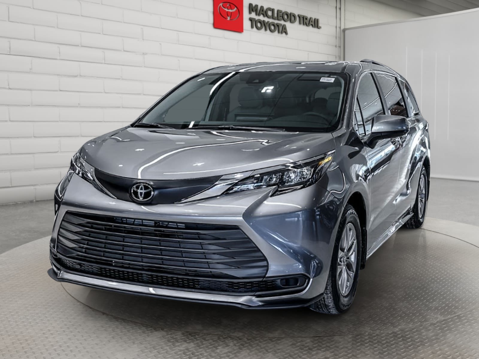 2026 Toyota Sienna XLE 8-Passenger FWD