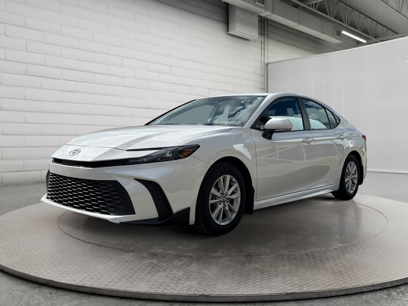 2025 Toyota Camry Sedan Front-Wheel Drive Continuously Variable Transmission