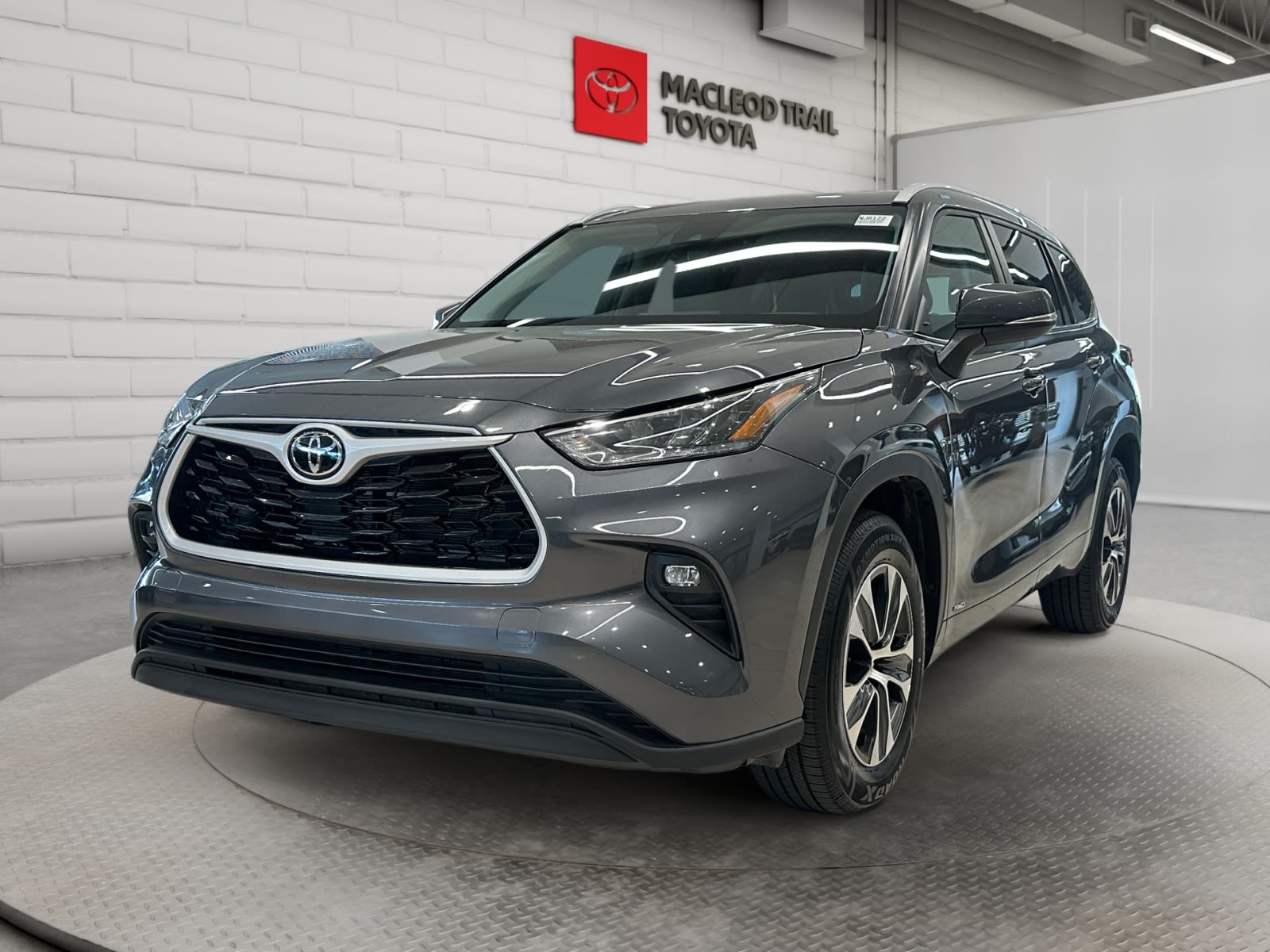 2025 Toyota Highlander Hybrid SUV / Crossover All-Wheel Drive Continuously Variable Transmission