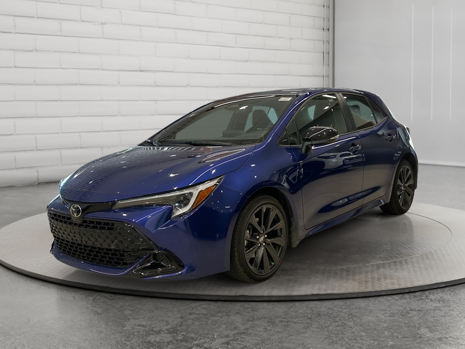 2026 Toyota Corolla Hatchback SE FWD